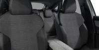 Peugeot-3008-Hybrid-1.2-100kW-Allure-interior-trasera