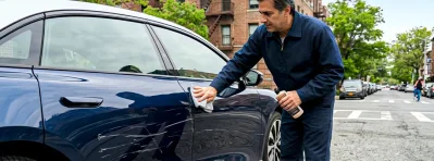 Cómo reparar arañazos en el coche y recuperar el aspecto de la carrocería