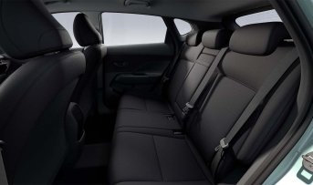 Hyundai-Kona-HEV-GDI-1.6-141CV-DT-Maxx-interior-trasera