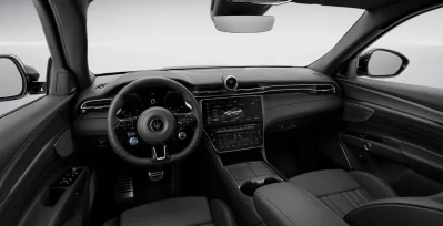 MASERATI-Grecale-Modena-330-QS-interior-delantera