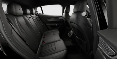 MASERATI-Grecale-Modena-330-QS-interior-trasera