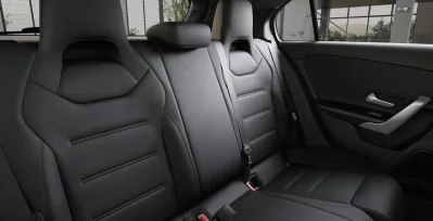 Mercedes-Benz-Clase-A-200d-interior-trasera