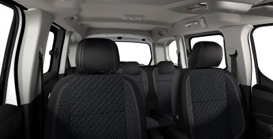 Peugeot-Rifter-Active-Pack-Business-STD-BlueHDi-interior-trasera